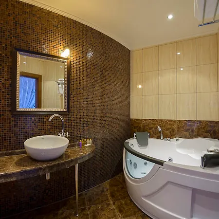 Otel Kristel 4*